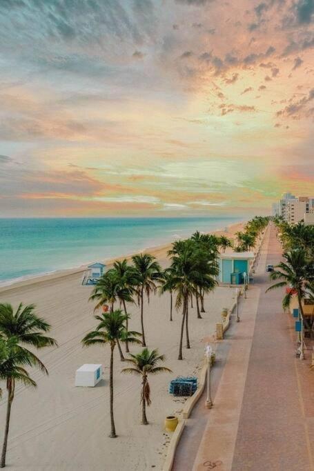 Coastal Studio By Hollywood Beach Boardwalk Apartment Dania Beach Luaran gambar